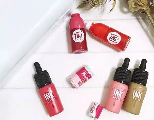 这支自带冰箱的口红 又要来抢我们的钱了