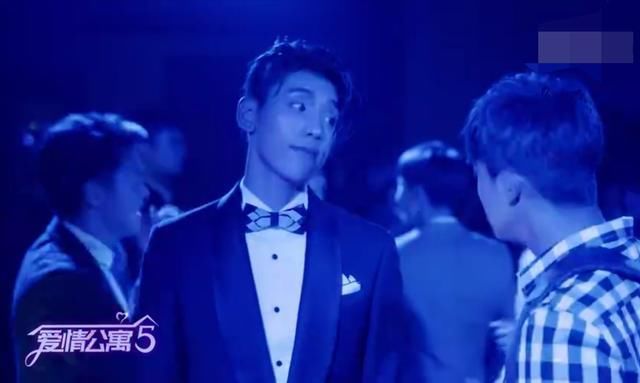 爱情公寓5张伟感情线