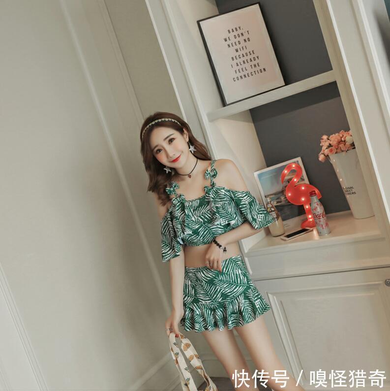 精致典雅的分体裙，拯救平胸的妹子，穿出迷人气质！