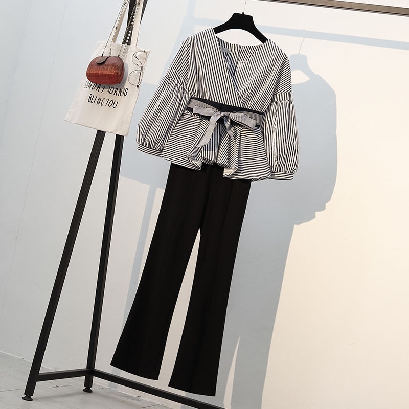 如今的女人，都备上几款这样的秋装，上身比连衣裙洋气大牌，美绝