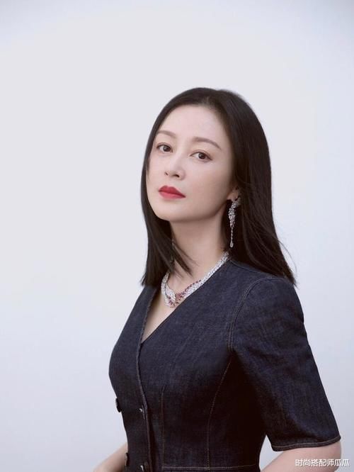  「刚过40」若你才四十岁，建议少留这4种＂老阿姨发型＂，难看显老还特土