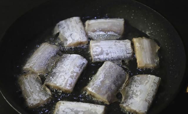  皮肤：当你把头发的末端炸了，你不能直接煮！如果你再这样做一步，你仍然可以节省燃料和气味而不伤皮肤