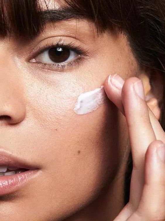 全脸过敏快认不出?40多岁的她素颜为何依旧能打!