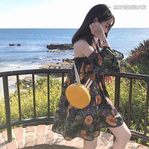 夏天穿小心机连衣裙，时尚小清新，减龄又俏皮！