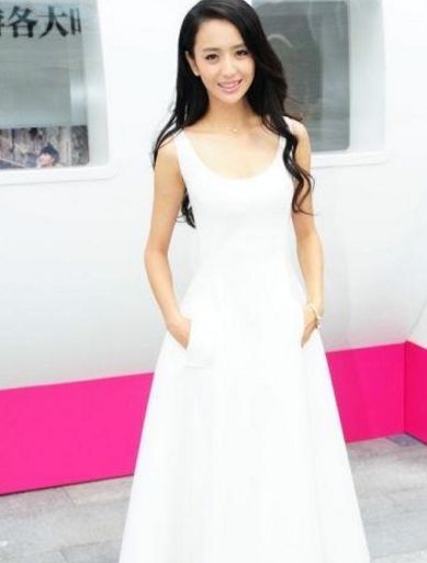 佟丽娅刘诗诗明明仅三岁之差，却一个似女神一个似大妈！