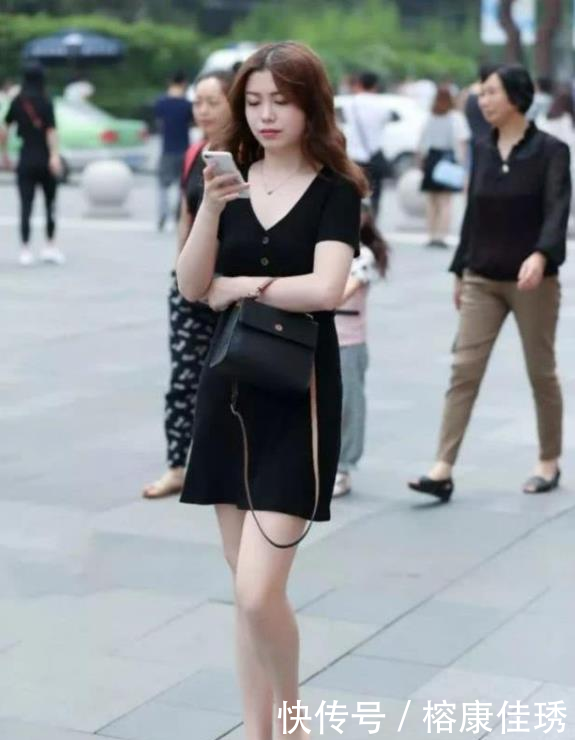  『醒来』街拍穿搭：每天醒来第一件事情就是偷偷的淡淡的想你！