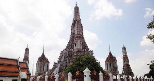 “不卖东西给中国人”的标语，驱赶中国游客，这个国家有什么好？