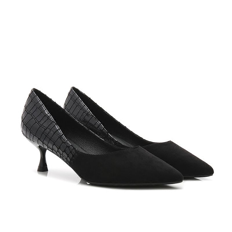 据说，这样的高跟鞋，最招女孩子喜欢哦