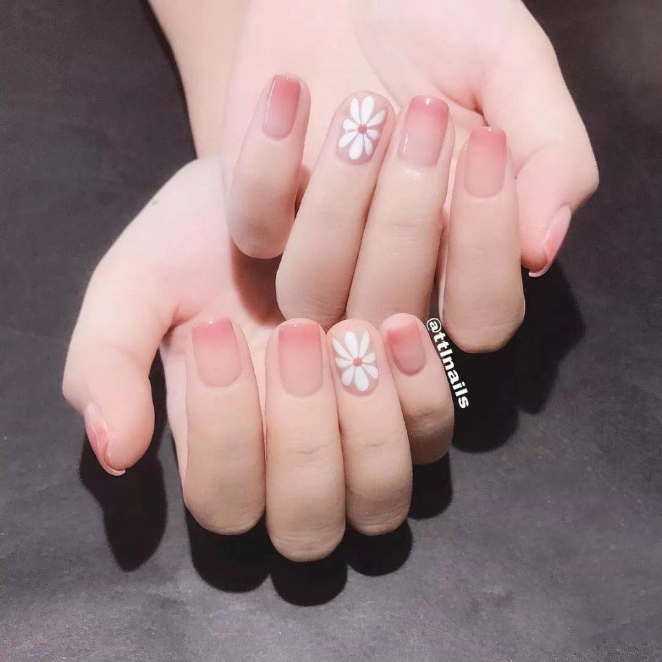 100款夏日美甲清单，请直接拿给你的美甲师安排!