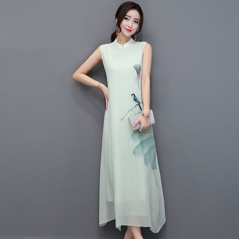 夏天穿旗袍简直美到不像话，根本不像中年人，老外都来围观