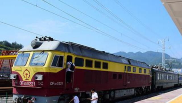  #总长#湖北又一高铁将开通，总长336公里，是八纵八横铁路的交通