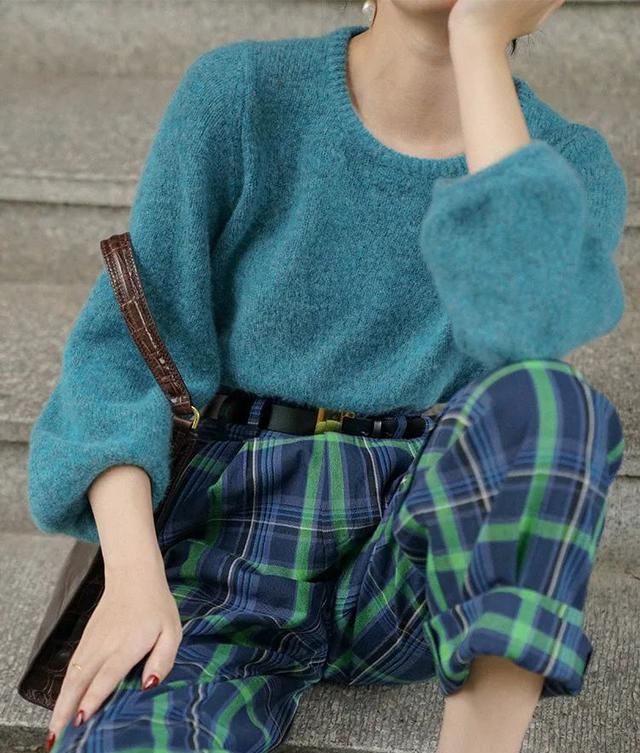  「气质」人人都有的针织衫,春夏如何穿出时髦感?气质又减龄!