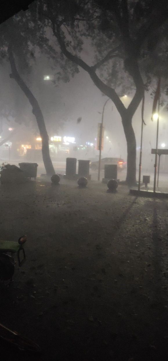 深圳昨夜突发暴雨 ，7人遇难4人失联，有工人河道施工被冲走
