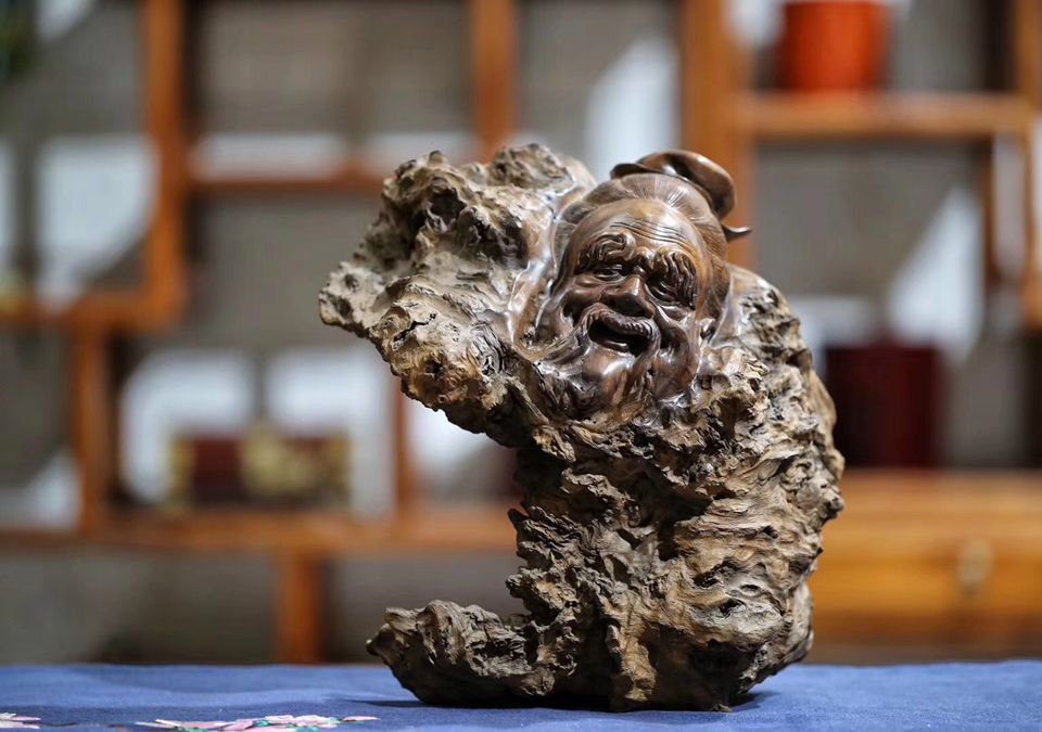  河道■农民河道挖出的乌木曾价值千万, 到底是什么木 为何现在无