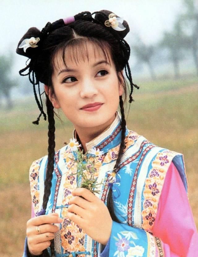 #美妆博主#小燕子的高挑眉,紫薇的百变唇妆,《还珠格格》才是美妆种草机啊
