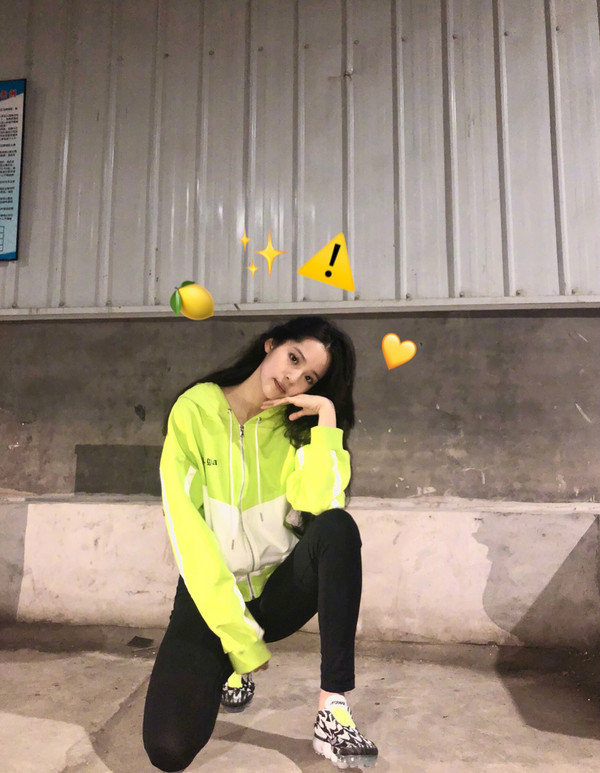 95后小花们正面PK! 是谁拉高了穿搭水准?