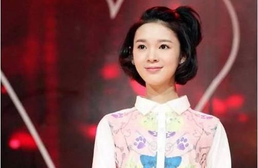 「内扣短发」扎苹果头才是好性格的表现,女生短发扎苹果头,一点也不难