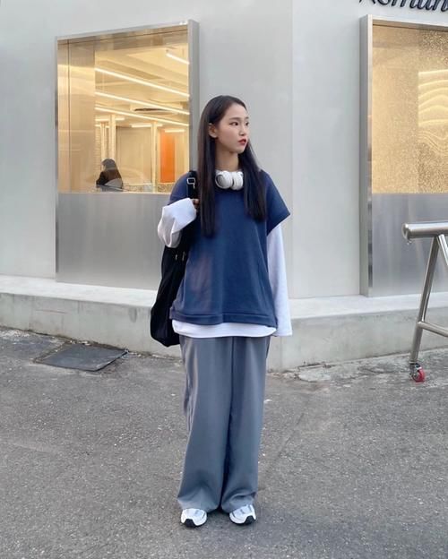 酷女孩@“无性别风”穿搭正流行,女生们穿的越来越酷了