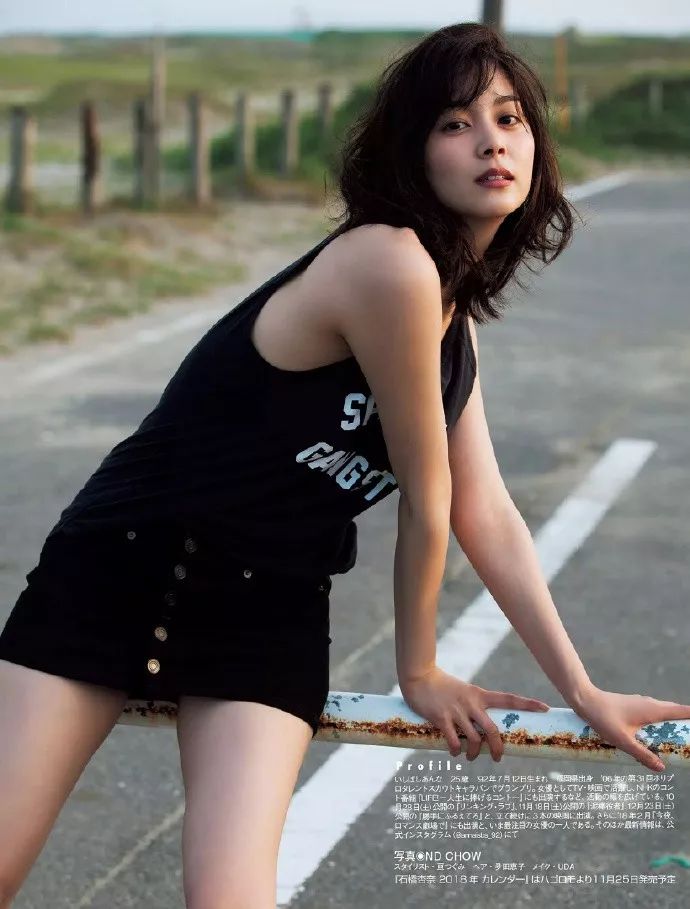 比胸部还要性感,女生的这个部位让人把持不住!