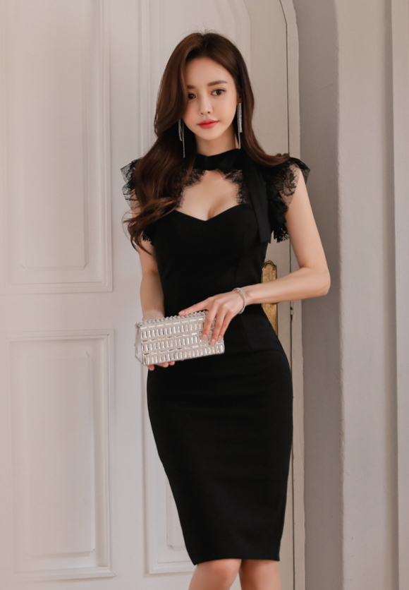 女神孙允珠，华丽黑丝连衣裙