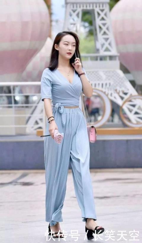 时尚街拍,美女高颜值气质非凡完美身材,是时尚界的骄傲