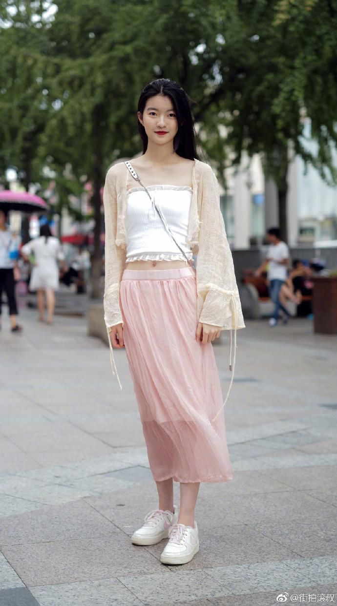 江南女子的那些仙气飘飘的打扮，真心不落俗套!