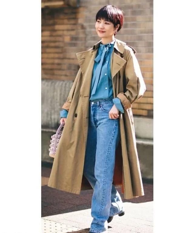 『伊藤真知』他们的基础款也不一般 每一件都能穿很多年