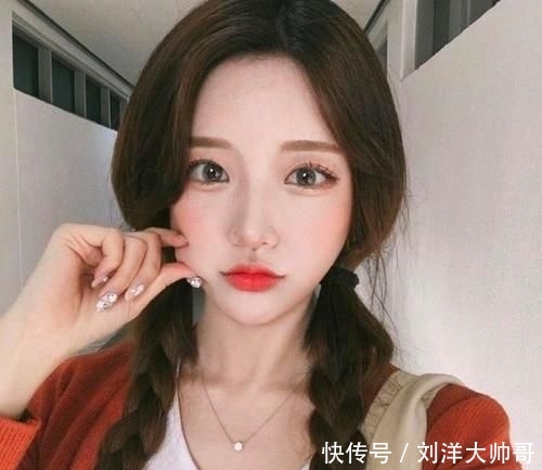 『脸部线条』女生换发型前看这里!男生心目中最爱的TOP 10女生发型排行榜