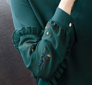 别再穿普通打底衫，太土了!现流行这样的雪纺衫，怎么穿怎么美