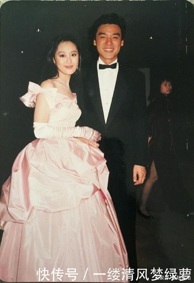  婚纱■香港“败金女”章小蕙，华丽回归女王范十足，靠时尚魅力还清巨债