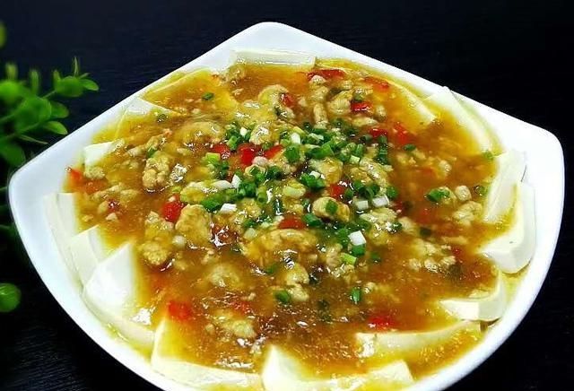 儿子■豆腐和它是绝配，简单蒸一蒸，比红烧肉还香，儿子三天两头点名吃