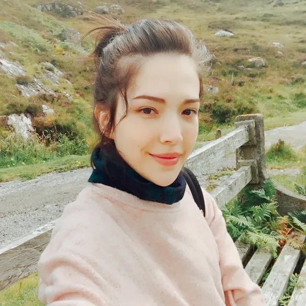 天呐| 许玮宁泳衣照被抢镜!换个唇色你就能美过湾湾最美麻豆?