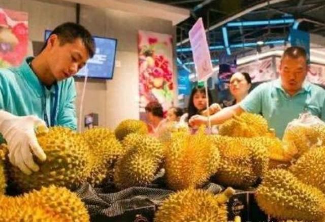 “榴莲事件”让泰国惊慌,对此出台新政,如不遵守将有牢狱之灾
