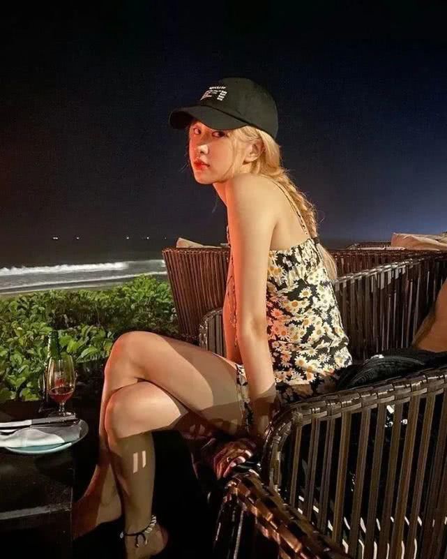  『上小雏』“小雏菊裙”火了，洋气又高级！