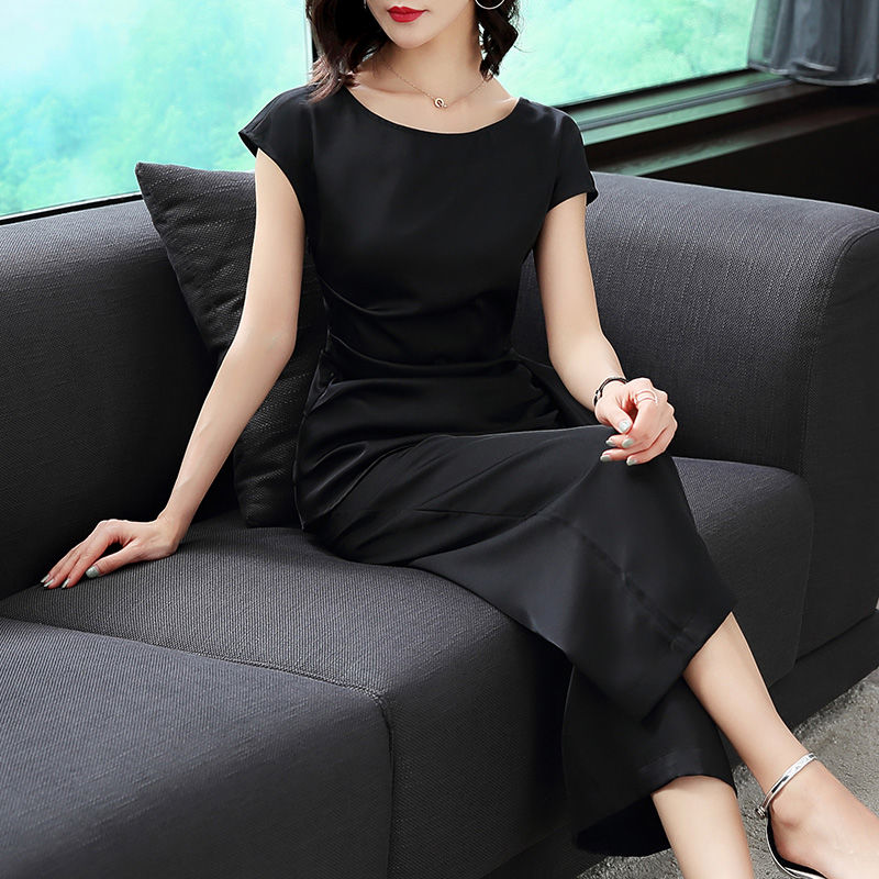 悄悄告诉你:别穿紧身裤，如今流行这阔腿裤套装，洋气高雅超美嫩