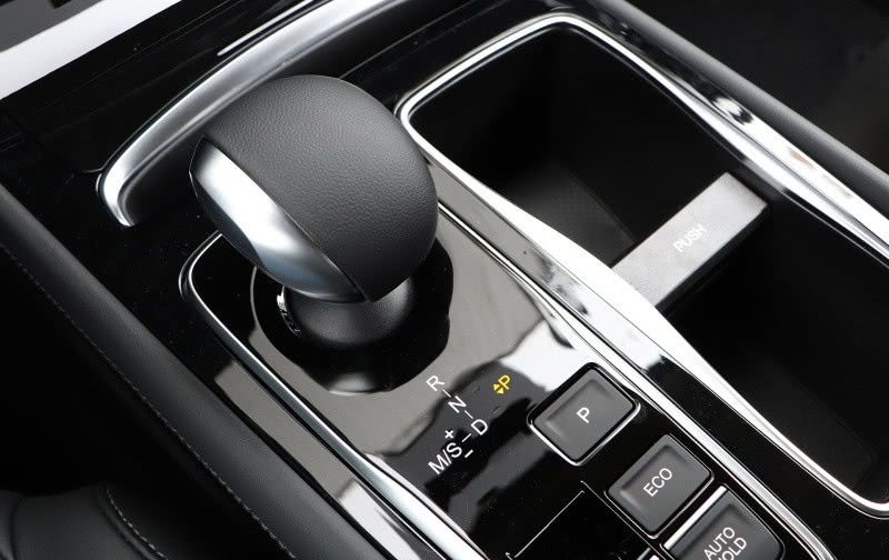  「中型家轿」广汽入门级中轿，轴距超2米8，1.5T＋6AT配四轮独悬，10.58万