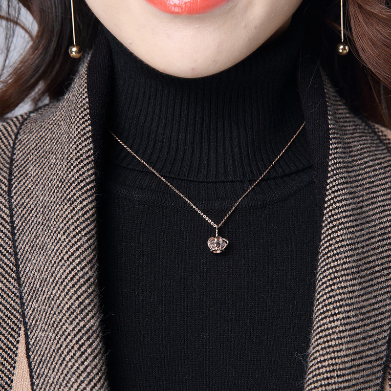 有一种秋装:叫秋开衫，35岁的美女穿气质十足，上档次特显年轻