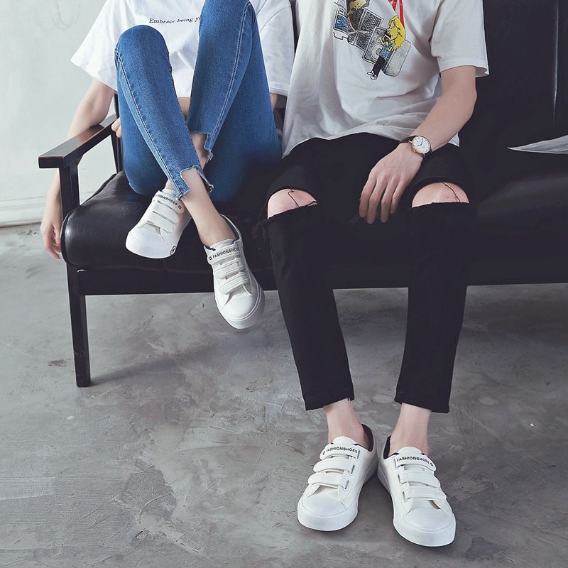 闺蜜从来不穿高跟鞋，只穿这样的休闲鞋，女人味挡不住