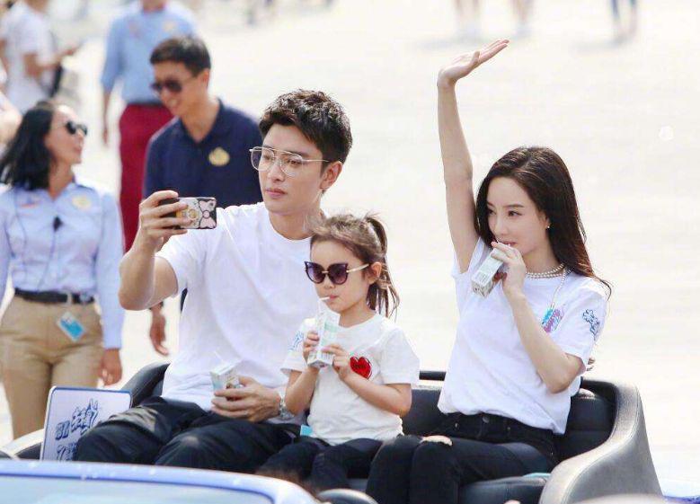 李小璐晒照表态度!一张照片破谣言,真实婚姻状态暴露无遗