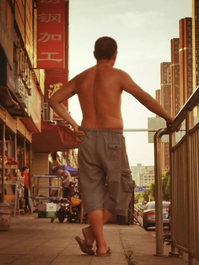  赵彬：看完这个外卖小哥的朋友圈，我惊了