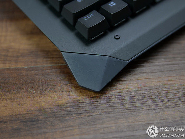 键盘脏了怎么办?拿去冲冲水!RAPOO 雷柏 V750防水背光机械键盘体验