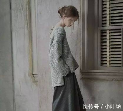 37岁的章子怡靠毛衣+阔腿裤，居然美过郑秀晶