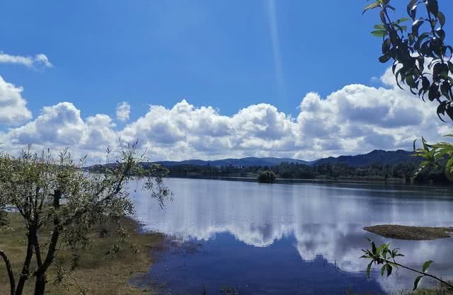 隐藏在云南的浪漫湖泊，因思念一人，便起名“念湖”