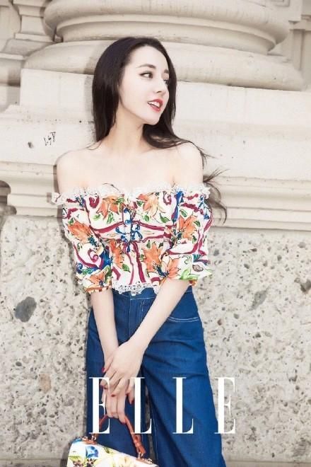 张韶涵撞衫迪丽热巴两次，谁输谁赢一目了然