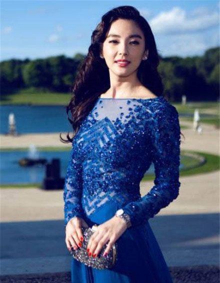 谢娜和张雨绮穿上连衣裙，同是双胞胎妈妈，身材差距不是一般的大