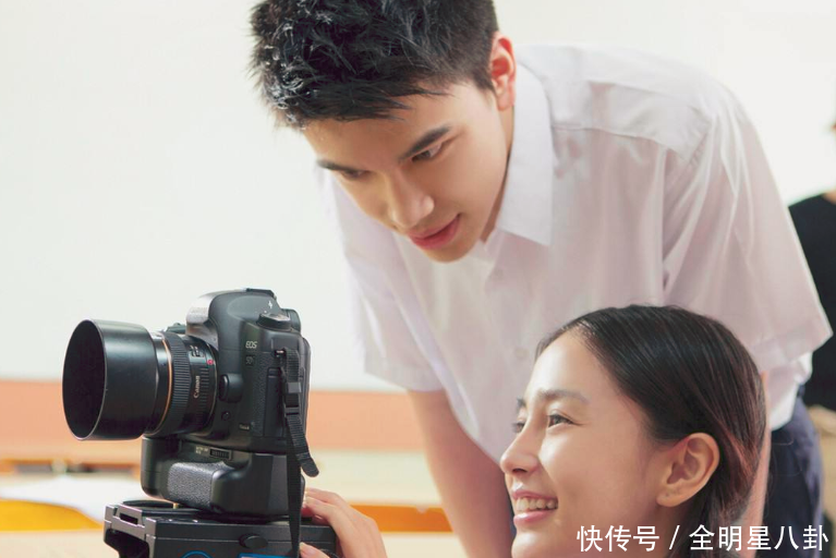 angelababy深夜发文回应弟弟上热搜！网友留言讽刺另一巨星