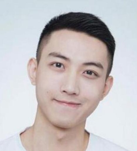 男生剪这六款发型，让你帅气倍增