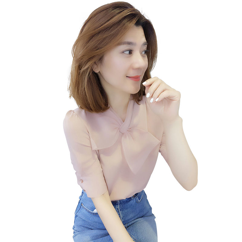 大暑天，别在穿紧身裤了!小衫搭配短裙，80后穿嫩 美 瘦