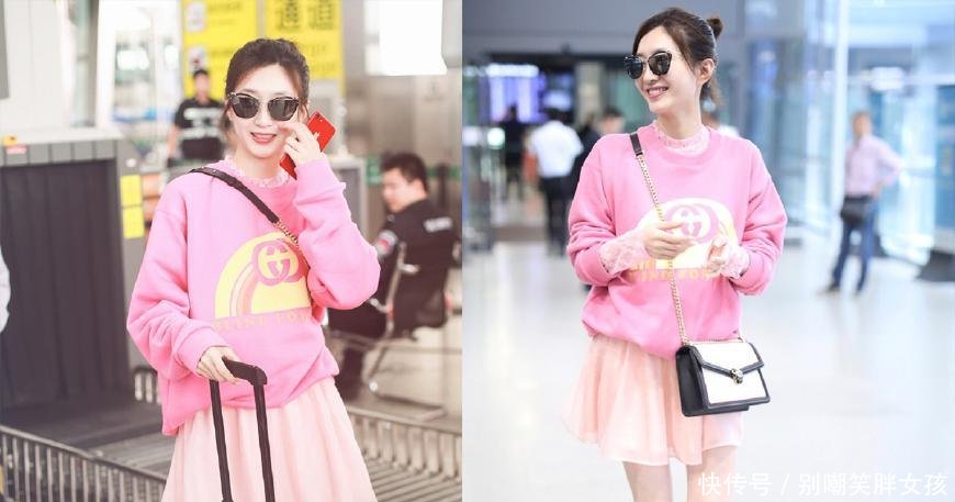 32岁江疏影现身, 粉衣粉裙里穿蕾丝, 美成少女示范!