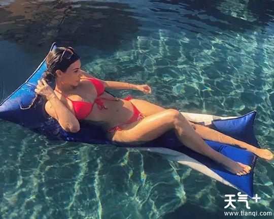 比基尼怎么选 教你不同身材如何选对比基尼